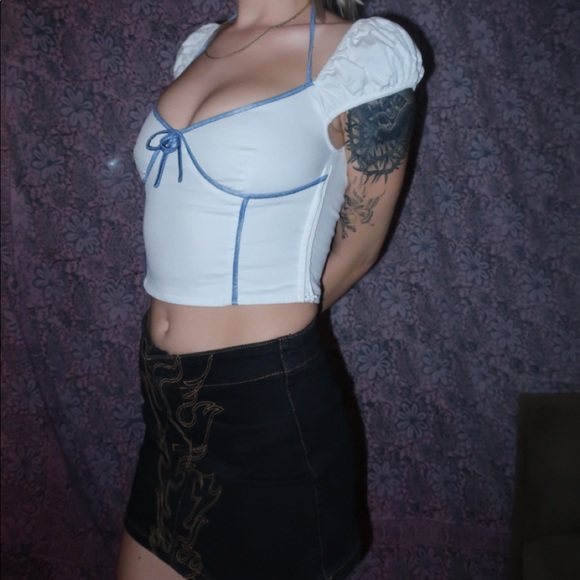 I am Gia crop top - Picture 4 of 4